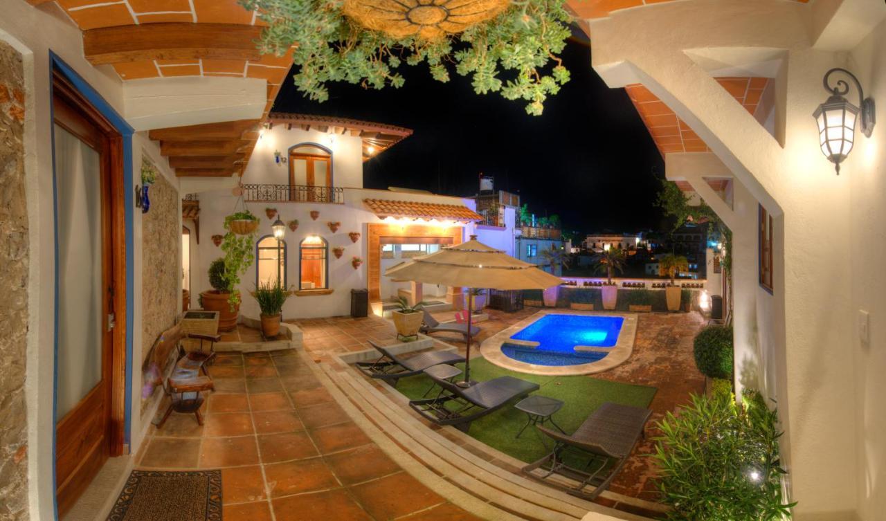 Hotel Santa Paula タスコ・デ・アラルコン エクステリア 写真