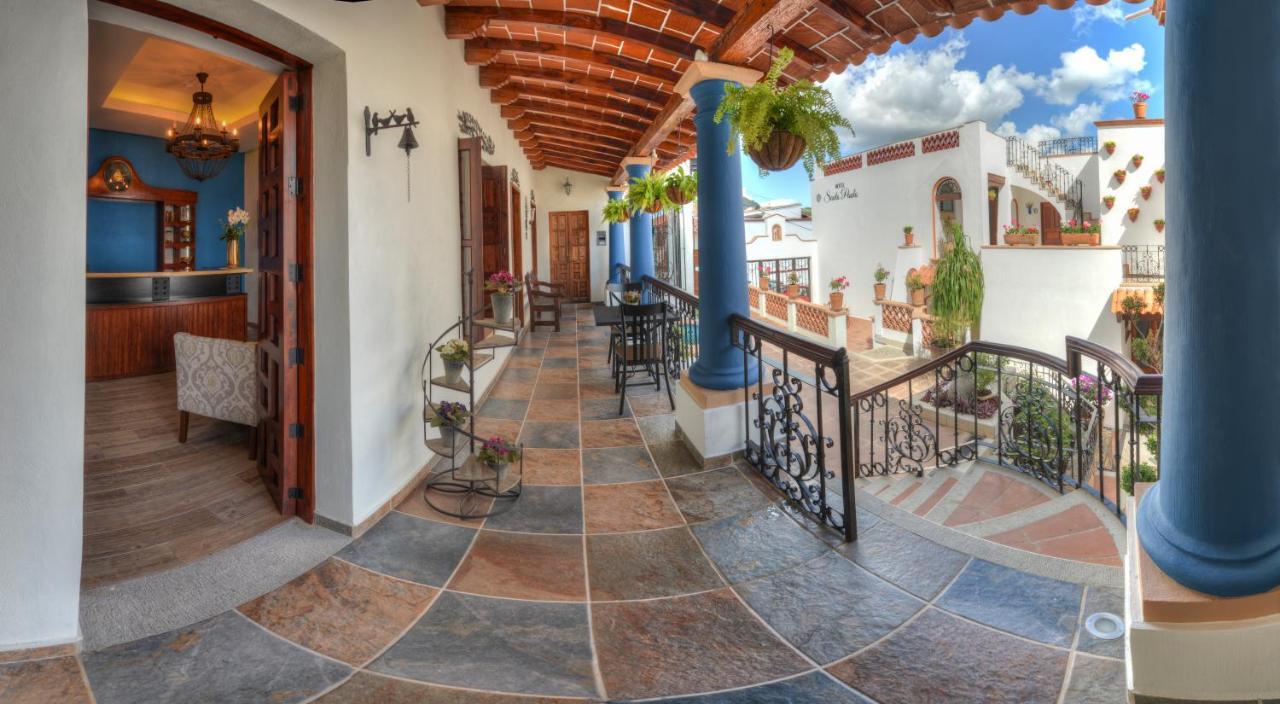 Hotel Santa Paula タスコ・デ・アラルコン エクステリア 写真