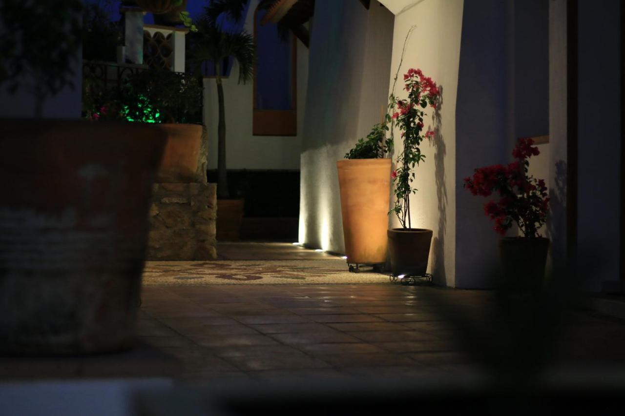 Hotel Santa Paula タスコ・デ・アラルコン エクステリア 写真